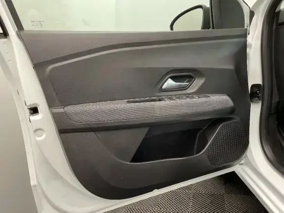 DACIA SANDERO III - voiture d'occasion - Photo 19
