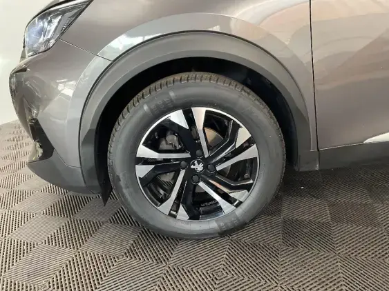 PEUGEOT 2008 II - voiture d'occasion - Photo 23
