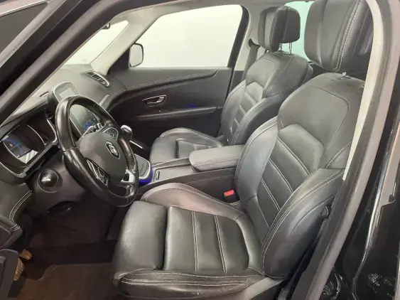 RENAULT SCENIC IV - voiture d'occasion - Photo 18