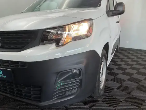 PEUGEOT PARTNER III - voiture d'occasion - Photo 22