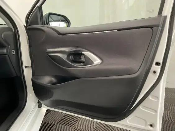 TOYOTA YARIS IV - voiture d'occasion - Photo 20