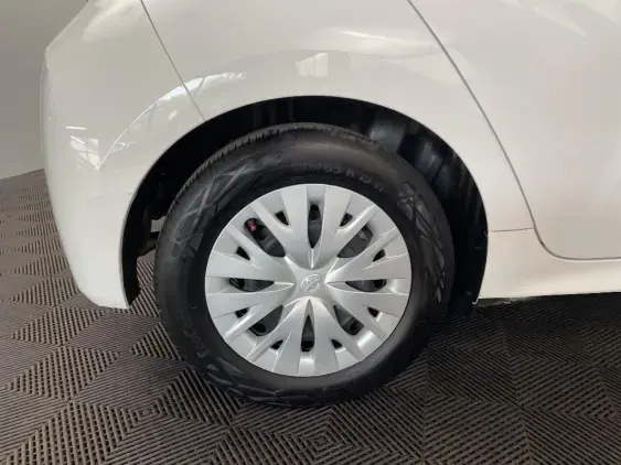 TOYOTA YARIS IV - voiture d'occasion - Photo 25