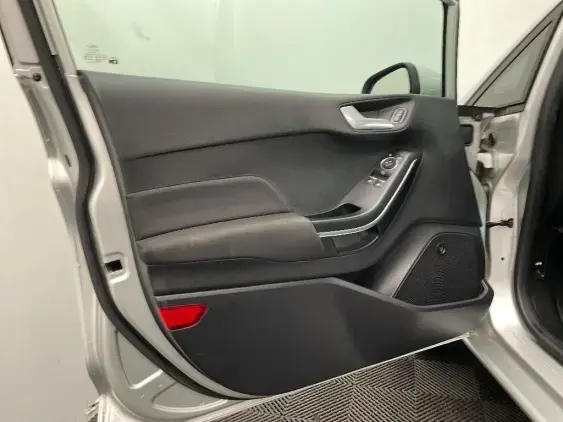 FORD FIESTA VII - voiture d'occasion - Photo 19