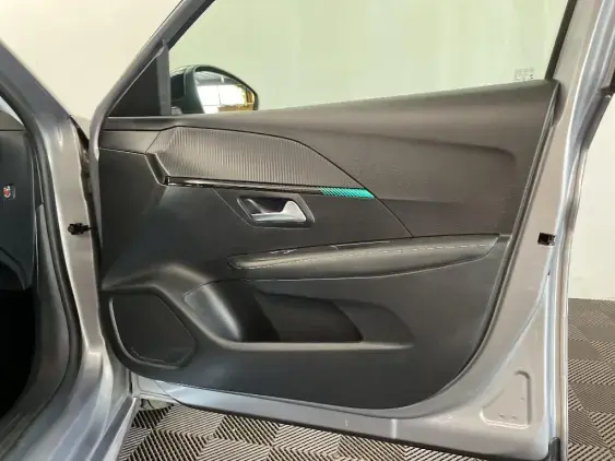 PEUGEOT 208 ELECTRIQUE II - voiture d'occasion - Photo 20
