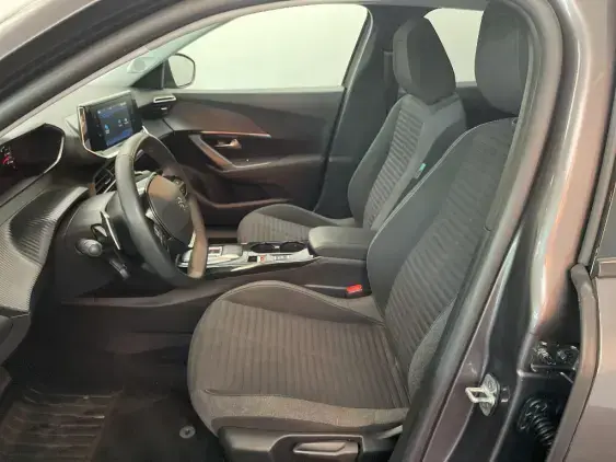 PEUGEOT 2008 II - voiture d'occasion - Photo 18
