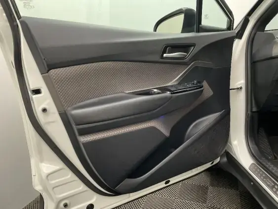 TOYOTA C-HR - voiture d'occasion - Photo 19