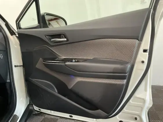 TOYOTA C-HR - voiture d'occasion - Photo 20