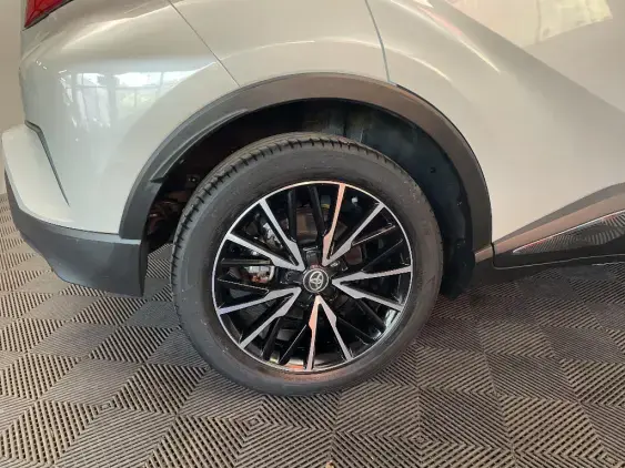 TOYOTA C-HR - voiture d'occasion - Photo 25