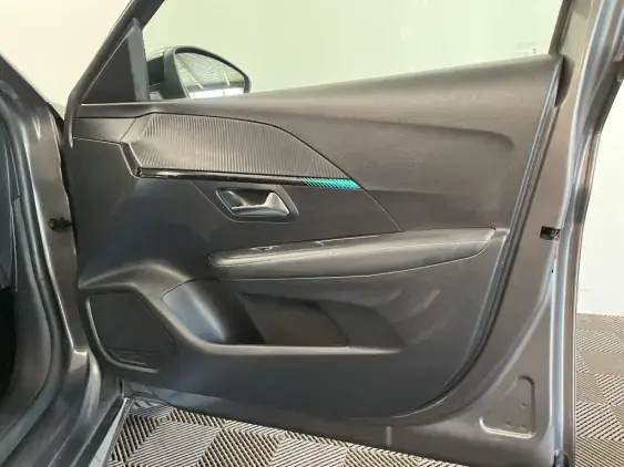 PEUGEOT 208 II - voiture d'occasion - Photo 20