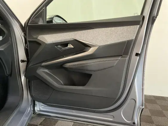 PEUGEOT 3008 III - voiture d'occasion - Photo 19