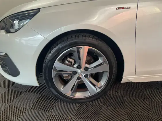 PEUGEOT 308 II - voiture d'occasion - Photo 23