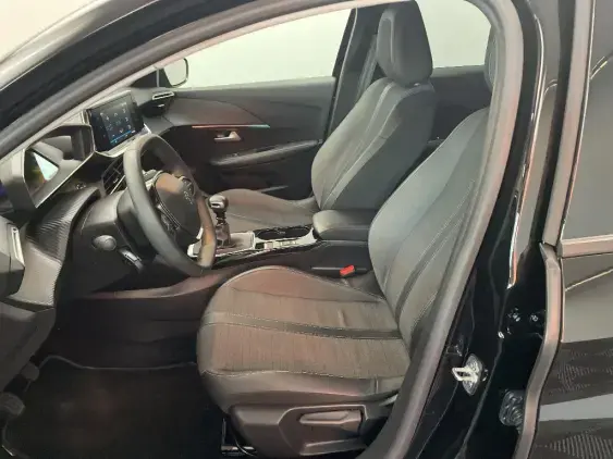 PEUGEOT 208 II - voiture d'occasion - Photo 18