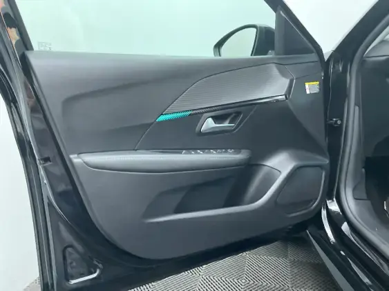 PEUGEOT 208 II - voiture d'occasion - Photo 19