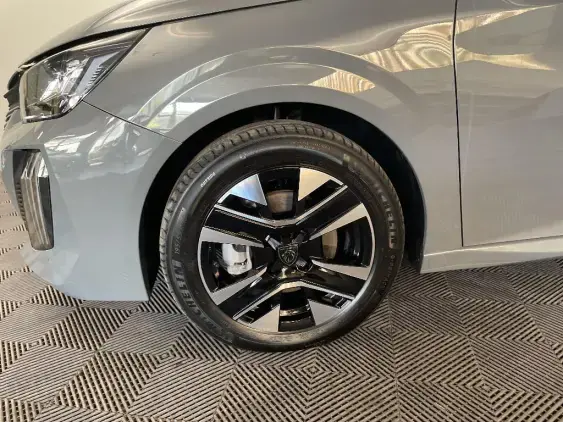 PEUGEOT 208 II - voiture d'occasion - Photo 23