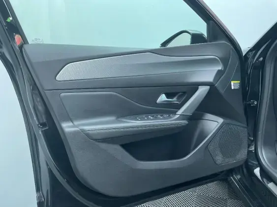 PEUGEOT 308 III - voiture d'occasion - Photo 19