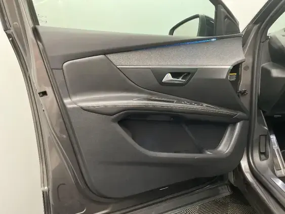 PEUGEOT 3008 II - voiture d'occasion - Photo 19