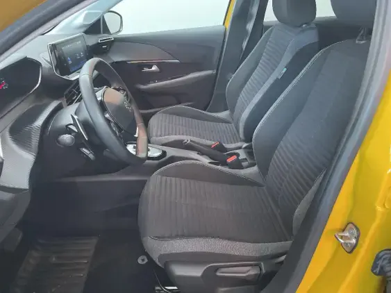 PEUGEOT 208 II - voiture d'occasion - Photo 18