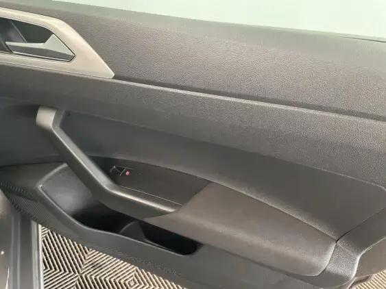 VOLKSWAGEN POLO VI - voiture d'occasion - Photo 20