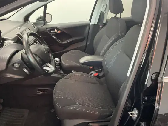 PEUGEOT 208 - voiture d'occasion - Photo 18