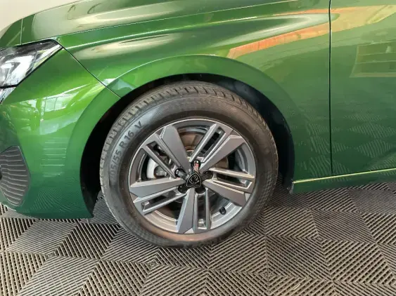 PEUGEOT 308 III - voiture d'occasion - Photo 23