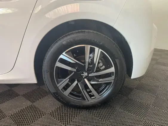 PEUGEOT 208 II - voiture d'occasion - Photo 24