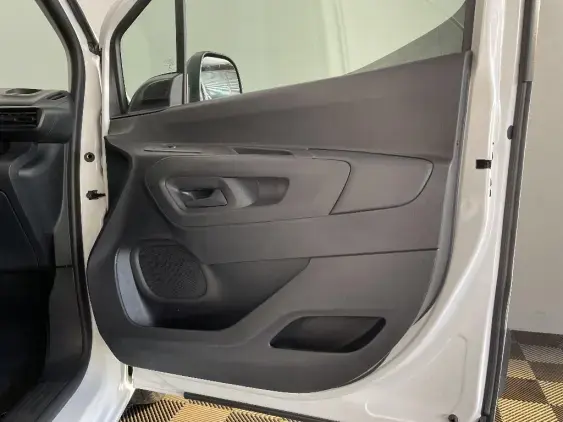 PEUGEOT PARTNER FGN III ELECTRIQUE - voiture d'occasion - Photo 20