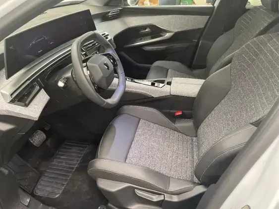 PEUGEOT 5008 III - voiture d'occasion - Photo 17
