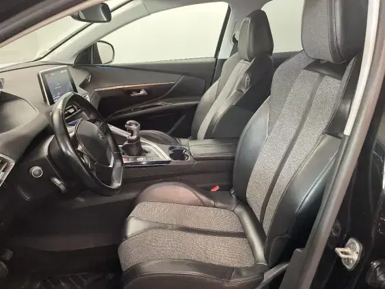 PEUGEOT 3008 II - voiture d'occasion - Photo 18