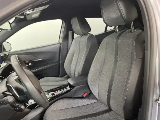PEUGEOT 2008 II - voiture d'occasion - Photo 16