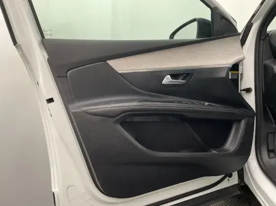 PEUGEOT 5008 II - voiture d'occasion - Photo 19