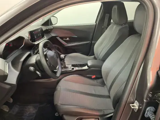 PEUGEOT 2008 II - voiture d'occasion - Photo 17