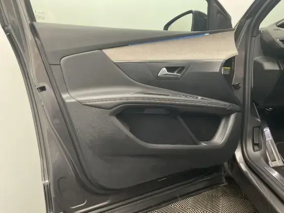 PEUGEOT 3008 II - voiture d'occasion - Photo 19