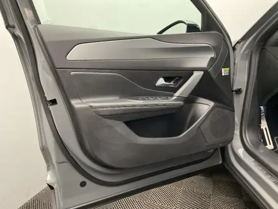 PEUGEOT 408 - voiture d'occasion - Photo 19