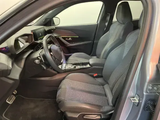 PEUGEOT 2008 II - voiture d'occasion - Photo 18