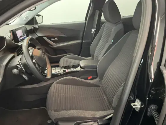 PEUGEOT 2008 II - voiture d'occasion - Photo 18
