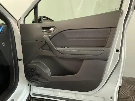 RENAULT CAPTUR II - voiture d'occasion - Photo 20