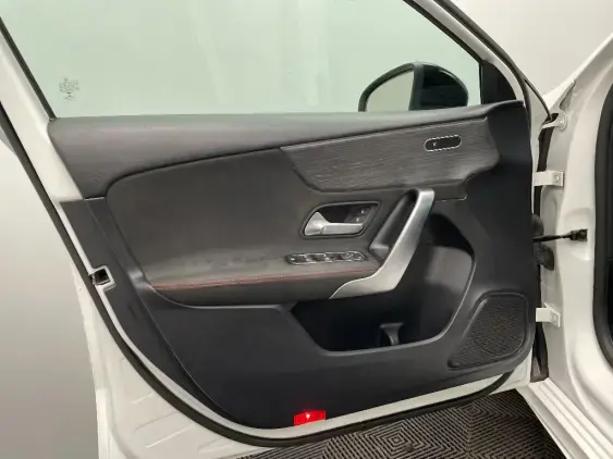 MERCEDES-BENZ CLASSE A IV - voiture d'occasion - Photo 18