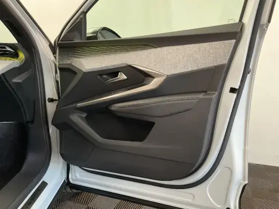 PEUGEOT 3008 III - voiture d'occasion - Photo 20