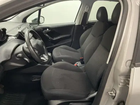 PEUGEOT 208 - voiture d'occasion - Photo 18