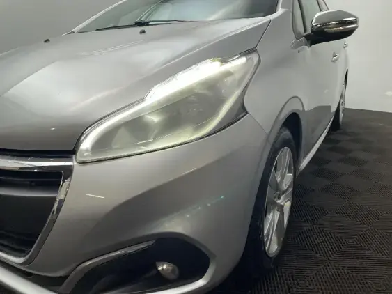 PEUGEOT 208 - voiture d'occasion - Photo 22