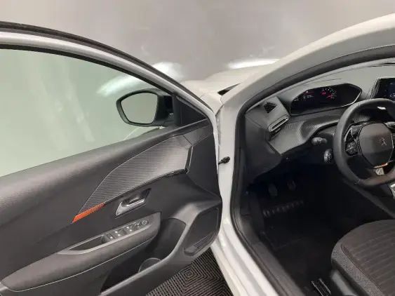 PEUGEOT 208 II - voiture d'occasion - Photo 19