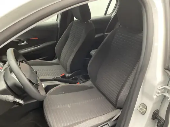 PEUGEOT 208 BUSINESS R II - voiture d'occasion - Photo 18