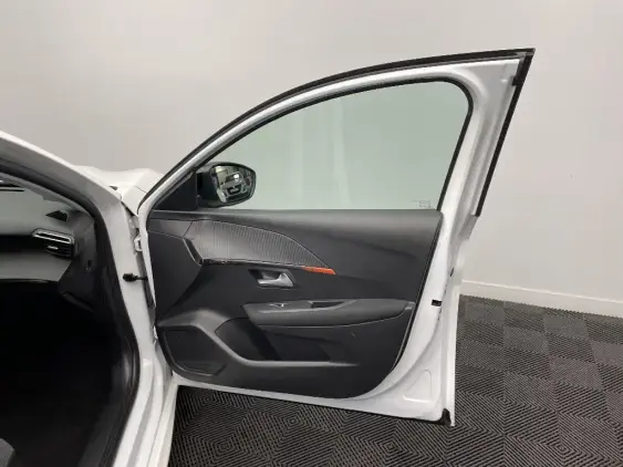 PEUGEOT 208 BUSINESS R II - voiture d'occasion - Photo 20