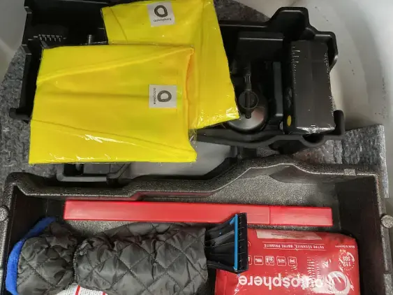 PEUGEOT 2008 II - voiture d'occasion - Photo 17