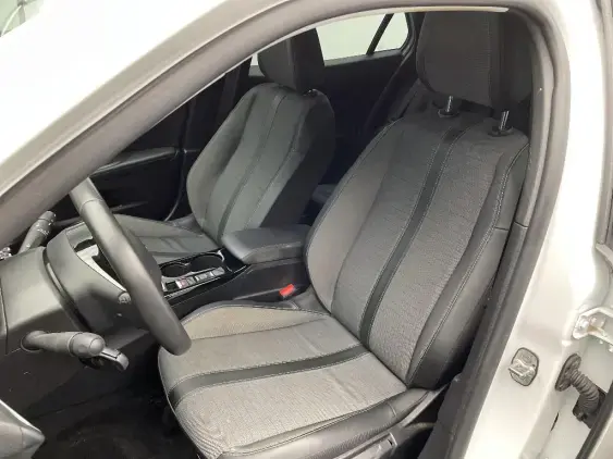 PEUGEOT 2008 II - voiture d'occasion - Photo 18