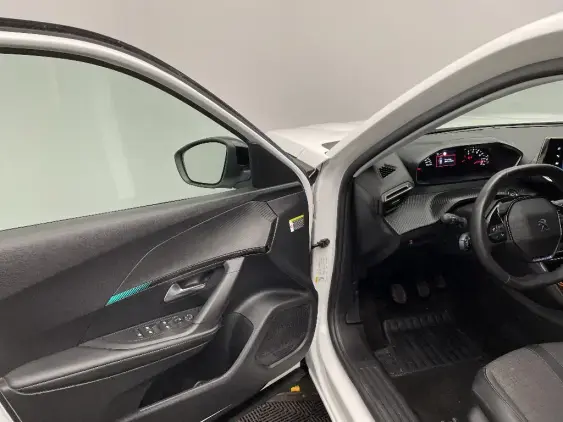 PEUGEOT 2008 II - voiture d'occasion - Photo 19