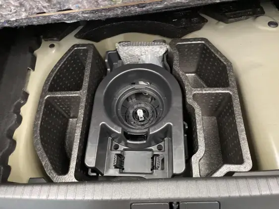 PEUGEOT 208 BUSINESS R II - voiture d'occasion - Photo 16