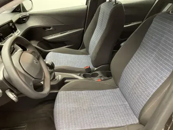 PEUGEOT 208 BUSINESS R II - voiture d'occasion - Photo 17