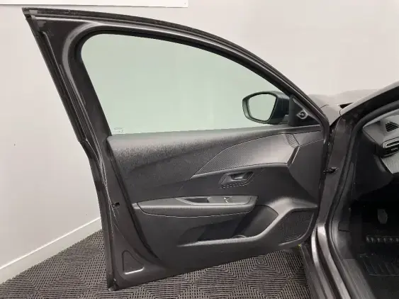 PEUGEOT 208 BUSINESS R II - voiture d'occasion - Photo 18