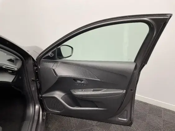 PEUGEOT 208 BUSINESS R II - voiture d'occasion - Photo 19